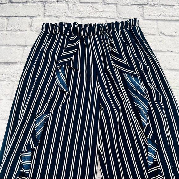 Green Envelope Large Navy and White Striped Wide Leg Ruffle Pants Romantic - Picture 2 of 8